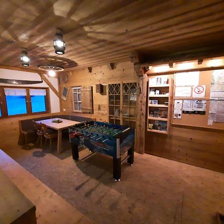 Apartment Dekker ميلاو المظهر الخارجي الصورة